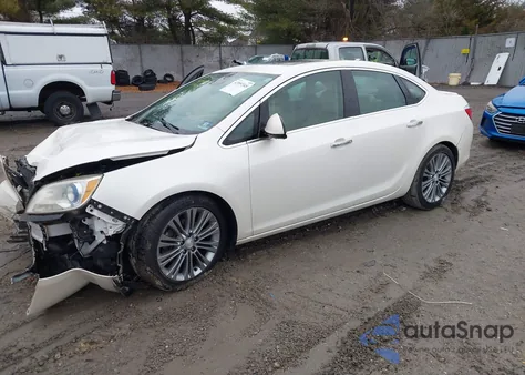 2013 Buick Verano Premium Group z USA, uszkodzony, nr VIN 1G4PT5SV6D4138566